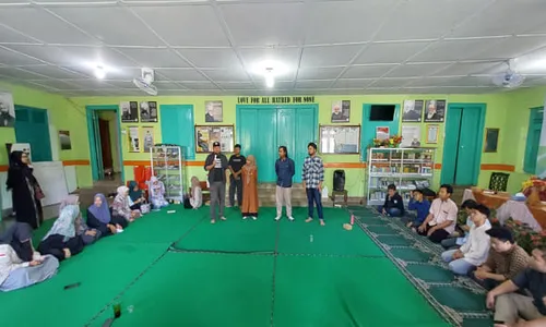 30 Anak Muda Ikuti Pelatihan Perdamaian di Sekretariat Ahmadiyah Solo