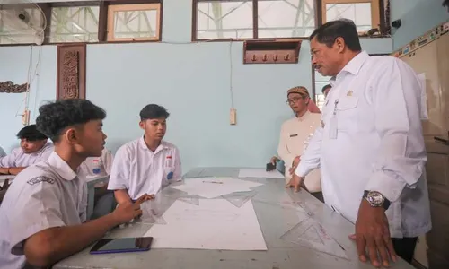 HUT ke-79 Jateng: Ekonomi Tumbuh, Pendidikan Vokasi dan Investasi Melejit