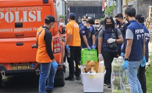 Geledah Rumah Terduga Teroris di Batu, Densus 88 Temukan Bahan Peledak