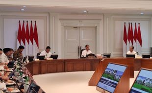 Prabowo Dampingi Presiden Jokowi Pimpin Ratas Bahas RAPBN 2025