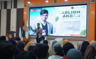 Peduli Religiusitas, ITS PKU Muh Solo Gelar Tabligh Akbar Sambut Mahasiswa Baru