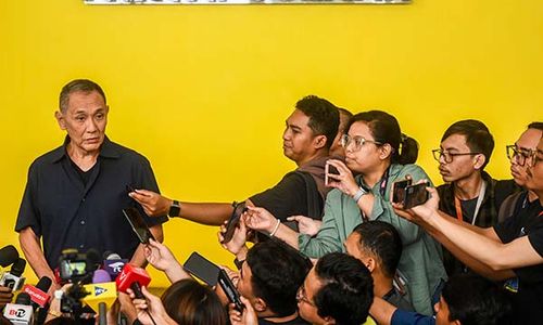 Pengusaha Jusuf Hamka Serahkan Surat Pengunduran Diri dari Partai Golkar