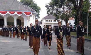 Kirab Pusaka HUT ke-7 Museum Keris Nusantara di Solo