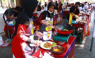 Lomba Memasak Tingkat Pelajar di Solo Meriahkan Hari Anak Nasional dan HUT RI