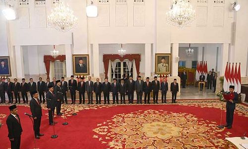 Momen Presiden Jokowi Lantik 3 Menteri dan 1 Wamen di Istana Negara Jakarta