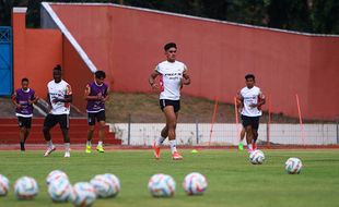 Latihan Persis Solo Jelang Pertandingan Liga 1 Lawan Persija Jakarta