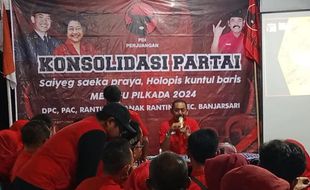 Rudy Minta Bawaslu Solo Bertindak, Sebut Marak Bagi-bagi Sembako Jelang Pilkada