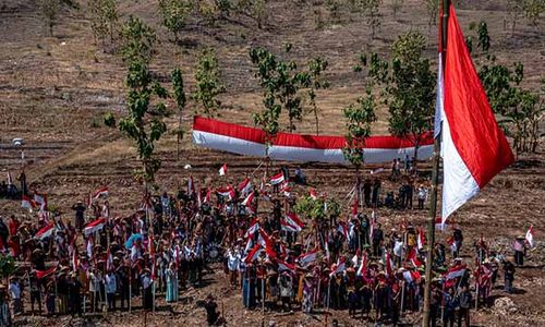 HUT ke-79 RI, Warga Pati Gelar Upacara Bendera di Lereng Pegunungan Kendeng