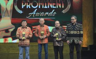 Berkomitmen Dukung UMKM, Bank Jateng Raih Penghargaan di Prominent Awards 2024