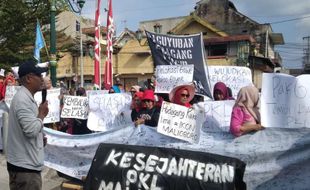 Aspirasi Tak Dipenuhi, Pedagang Teras Malioboro Demo Pemda DIY Lagi