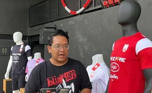 Jersey Persis Solo Bertema Klasik 1994, Tampilkan Citra Kota Solo