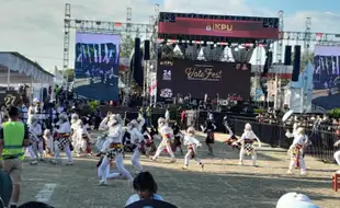 Tarian Kethek Ogleng dan Reog Meriahkan Konser Sosialisasi Pilkada di Wonogiri