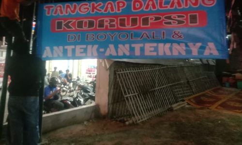 Aliansi Masyarakat Boyolali Menggugat Sebar Spanduk Dukung Aparat Usut Korupsi