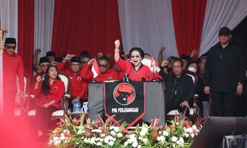 Pidato Lengkap Megawati saat Pimpin Upacara HUT ke-79 RI di Sekolah PDIP