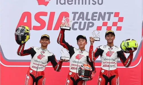 Jadi Kado HUT RI, Pembalap Astra Honda Kibarkan Merah Putih di Malaysia