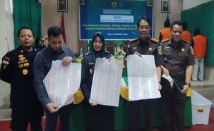 Diungkap! Jaringan Pemalsu Pita Cukai Rokok di Jateng