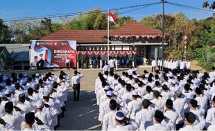 Tanda Cinta NKRI, Ponpes Darusy Syahadah Boyolali Gelar Upacara Perdana HUT RI