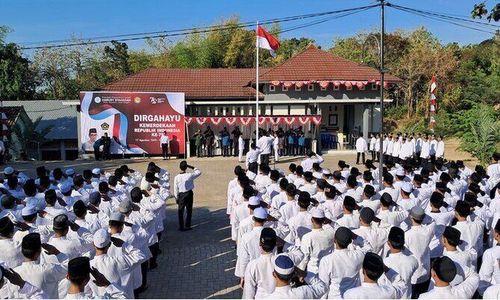 Tanda Cinta NKRI, Ponpes Darusy Syahadah Boyolali Gelar Upacara Perdana HUT RI