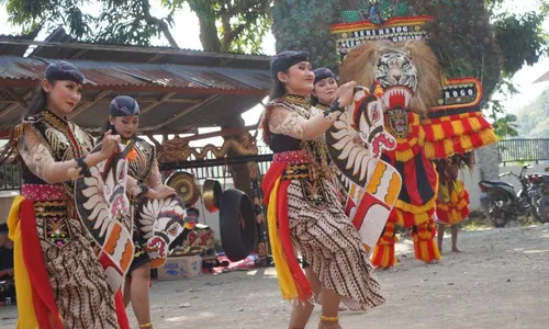 Lestarikan Seni Budaya, Semen Gresik Dampingi Kelompok Reog Singo Wahyu Wibowo