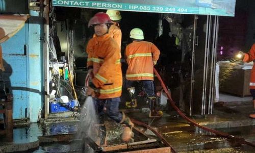 Kios Servis Elektronik Pasar Bunder Sragen Hangus Terbakar