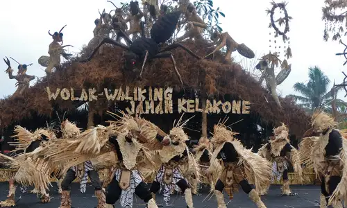 Pertunjukan Seni Budaya Festival Lima Gunung XXIII di Lereng Merbabu Magelang