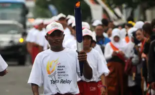 Sabtu-Minggu, Pawai Obor Peparnas dari Grobogan ke Solo Diikuti Artis Nasional