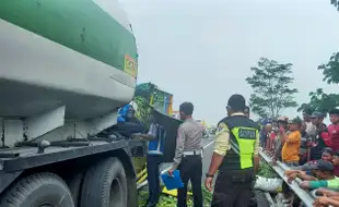 Truk Sayur Tabrak Truk Tangki di Tol Kertosono-Ngawi, 2 Orang Meninggal