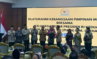 Saat Titiek-Tutut Minta Maaf Atas Kesalahan Soeharto Selama 32 Tahun Memimpin RI