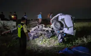 KA Gajayana Tabrak Pikap Angkut Bawang di Nganjuk, 4 Kereta Alami Keterlambatan