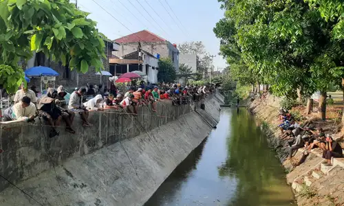 Dukung Respati-Astrid, Ratusan Warga Solo Seru-seruan Mancing Sak Kemenge