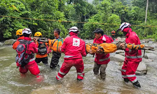 Evakuasi Korban Longsor Tambang Emas Ilegal di Solok, Total 13 Orang Meninggal