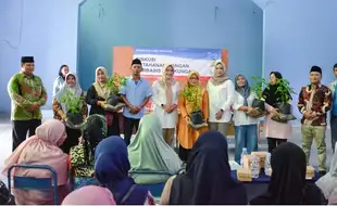 Perkuat Ketahanan Pangan, Ibu-ibu di Ngasem Diberi Pelatihan Urban Farming