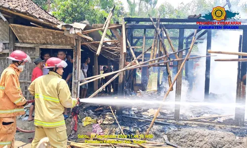 Diduga Gegara Korsleting, Rumah Warga Tanggan Sragen Terbakar