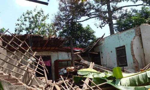 Didera Hujan Lebat, Dapur Rumah Warga Jatinom Klaten Ambruk