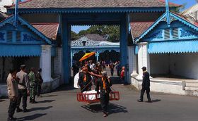 Tradisi Sekaten, 2 Gamelan Pusaka Dikirab dari Keraton Solo ke Masjid Agung