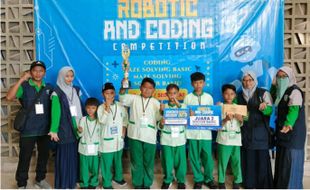 Selamat! Tim Robotik MIM PK Bendungan Raih Juara II Lomba Soccer Basic Soloraya