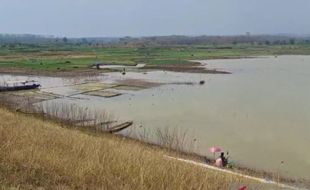 Musim Kemarau, Volume Air di Waduk Dawuhan Madiun Menyusut