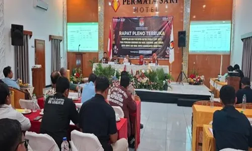 KPU Karanganyar Tetapkan Daftar Pemilih Tetap