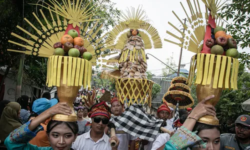 Meriah, Tradisi Grebeg Apem Sewu di Jebres Solo