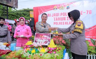 Peringati HUT Polwan, Polres Bagi-bagi Doorprize dan Cokelat di CFD Klaten