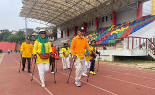 Mengulik Komunitas Jalan Nordik, Olahraga yang Digemari Lansia di Semarang