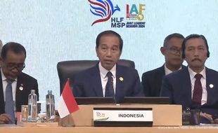 Buka Indonesia-Africa Forum, Jokowi Ingatkan Tantangan Perlambatan Ekonomi