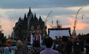 Angkat Seni dan Budaya, Festival Candi Kembar Klaten Dimeriahkan Kirab Gunungan