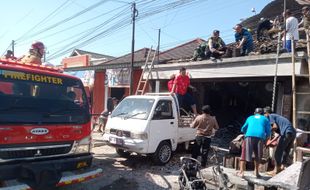 Bermula dari Ngecas Sepeda Listrik, Ruko di Purwantoro Wonogiri Kebakaran