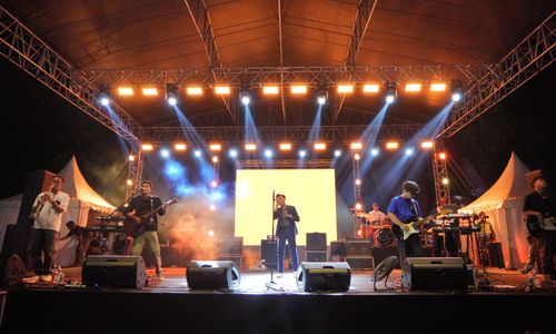 Hadirkan Aftershine, Konser Gempur Rokok Ilegal Sukses Hibur Warga Klaten