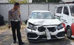 Kecelakaan Maut Mobil Tabrak Motor di Flyover Manahan Solo, 1 Orang Meninggal