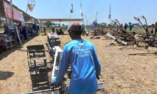 Tak Hanya Adu Cepat, Lomba Traktor di Klaten Jadi Ajang Curhat Petani