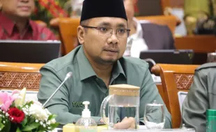 Menag Absen Raker dengan DPR, Persiapan Haji 2025 Molor