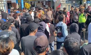 Warga Tagih Janji Kades Munggur Soal Pemindahan Guru dan Dugaan Pungli