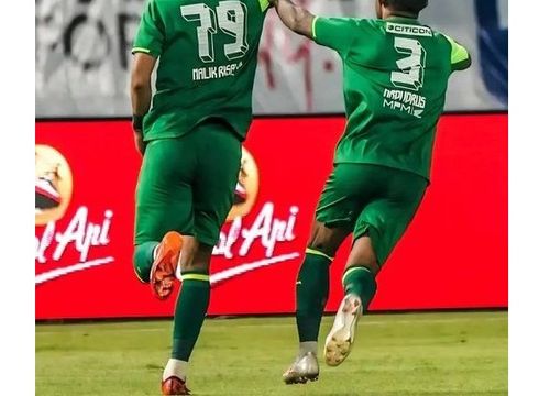 Gol Perdana Karim Rossi Tak Mampu Selamatkan Persis dari Kekalahan, Persebaya Menang 2-1